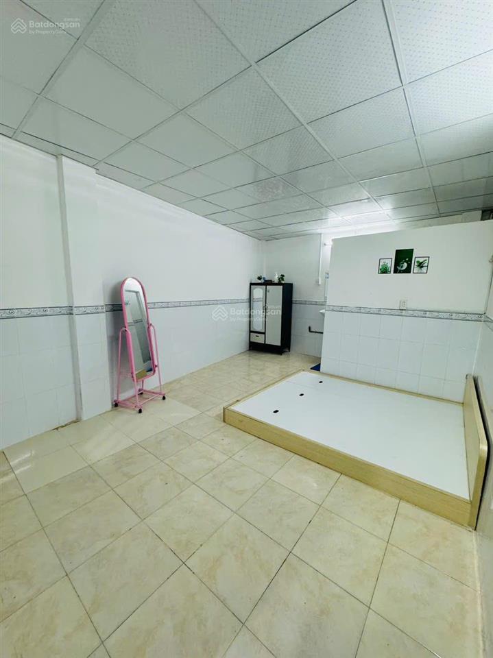 Chdv 45m2 đủ nội thất chỉ 4.5tr/tháng, cách đh văn hiến chỉ 300m. 613 âu cơ tân phú