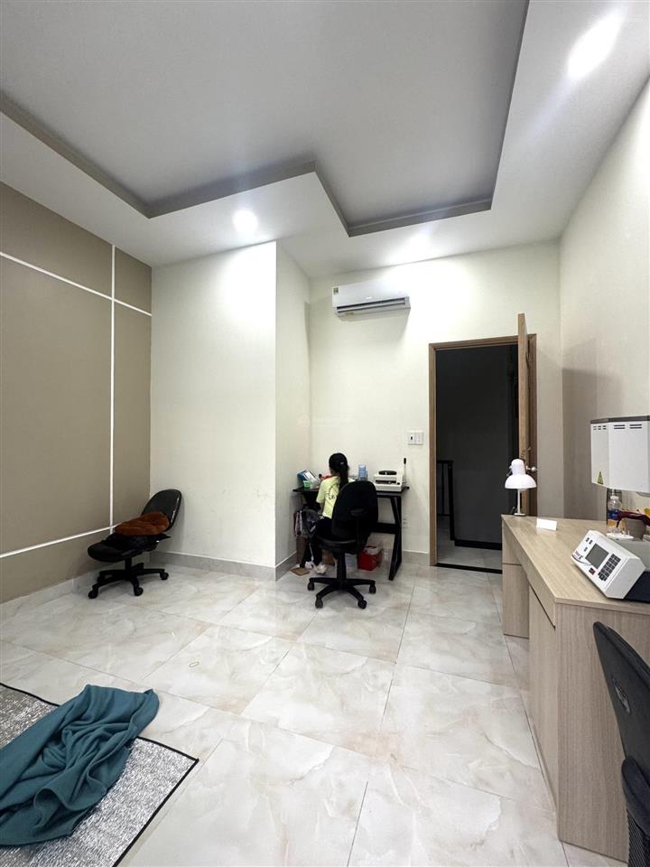 Cho thuê nnc 1 trệt 2 lầu chỉ 9.5tr/tháng, đường 53 quận gò vấp tphcm