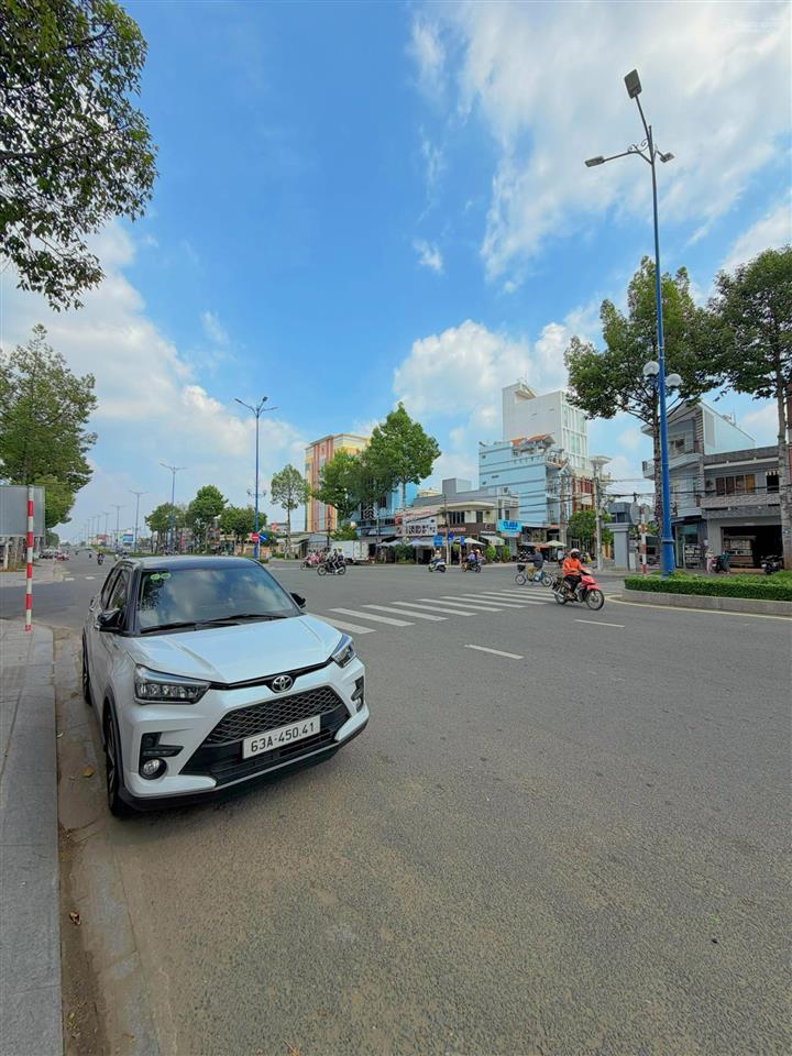 Bán nhà mặt tiền hùng vương phường 7  tp. mỹ tho