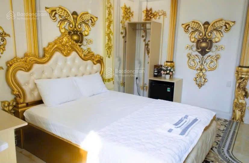 Chỉ 17 tỷ sở hữu ngay khách sạn 10 phòng đang kinh doanh mặt tiền phan văn khỏe