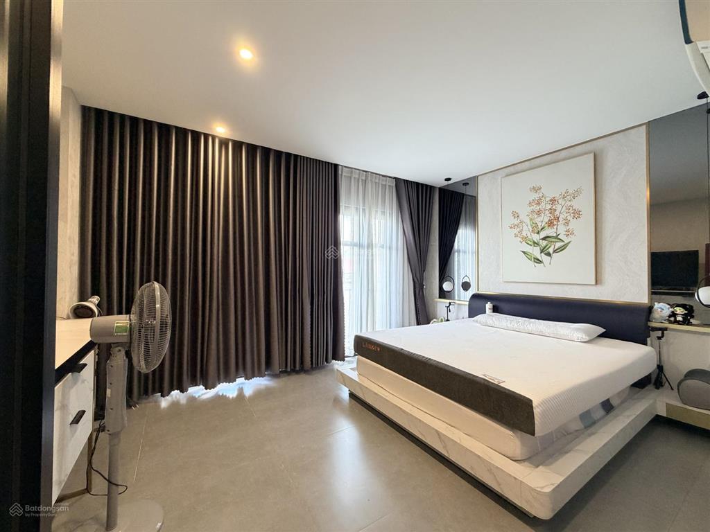 Nhà khu vincom mỹ tho hoàn thiện cao cấp, thang máy đầy đủ