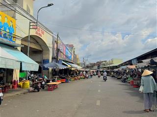 Nhà mặt tiền ngay chợ mỹ tho, chuẩn bị trở thành mặt tiền bờ kè