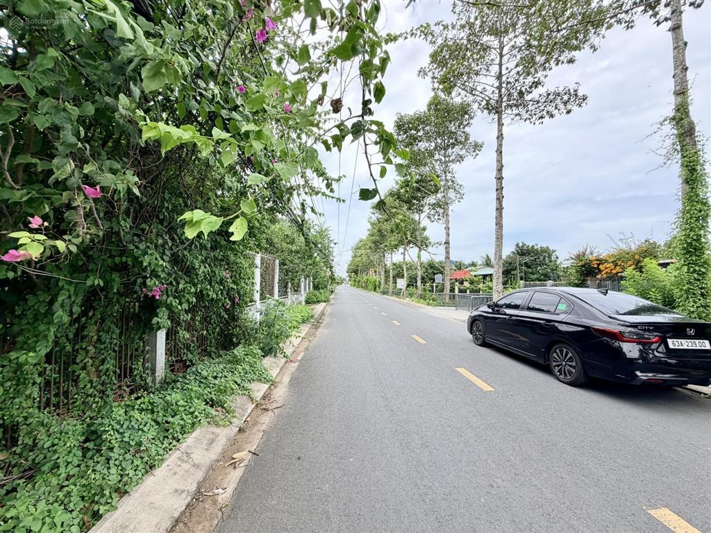 Gần 2.000m mặt tiền nhựa gần trung tâm tp. mỹ tho
