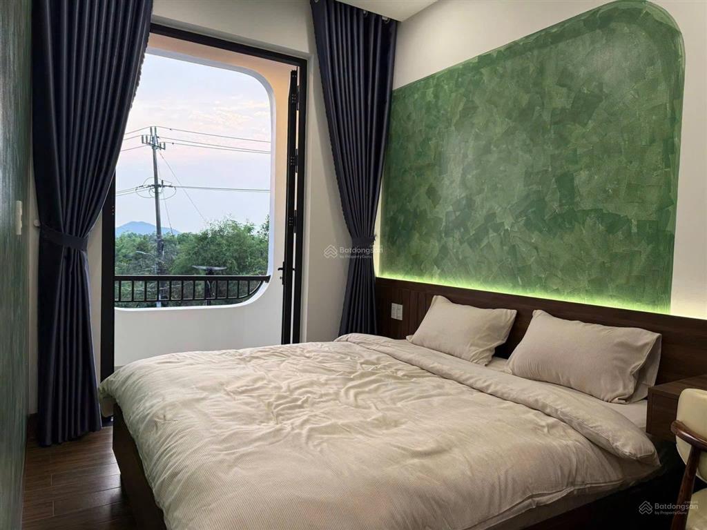Bán homestay dòng tiền thu nhập ổn định hàng ngày  view đồi thoáng mát