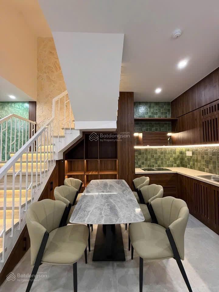 Bán homestay dòng tiền thu nhập ổn định hàng ngày  view đồi thoáng mát