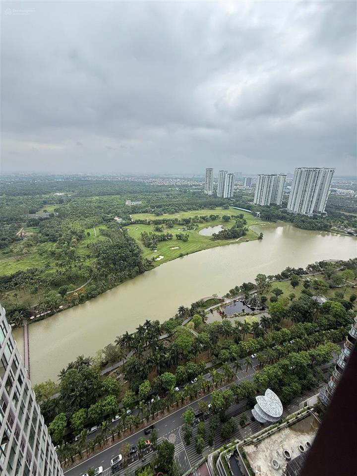 Bán cc 2pn2vs tại landmark ecopark 74m2 đông nam view hồ thiên nga