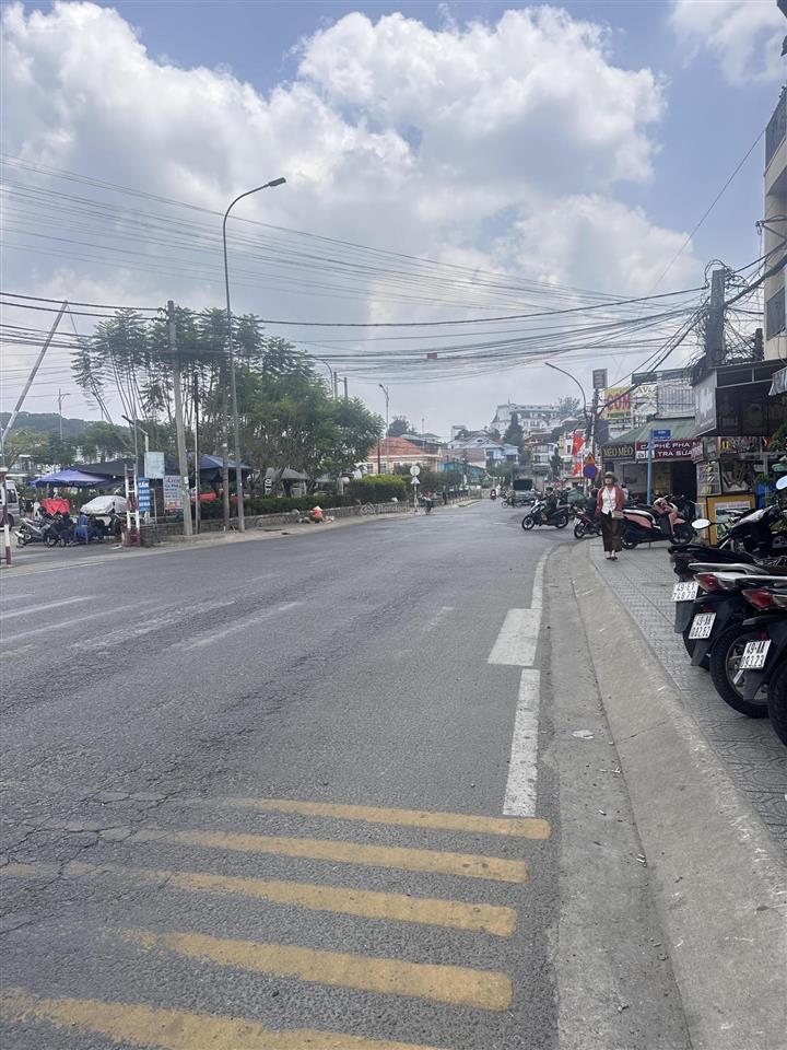 Bán nhà 2 mặt tiền kinh doanh giá tốt tại mạc đỉnh chi đà lạt