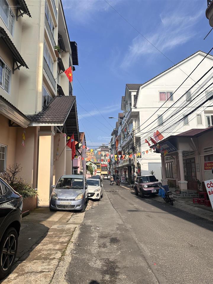 Bán nhà ngay trung tâm đà lạt giá tốt