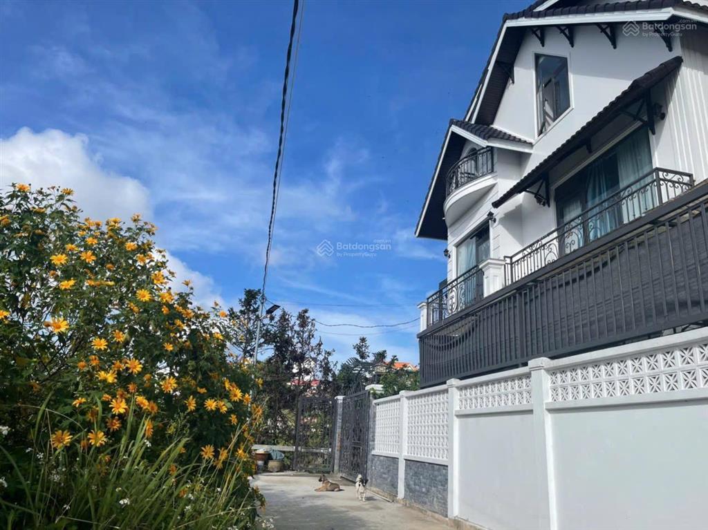 Bán nhanh nhà kinh doanh tốt giá tốt tại hoàng hoa thám  đà lạt