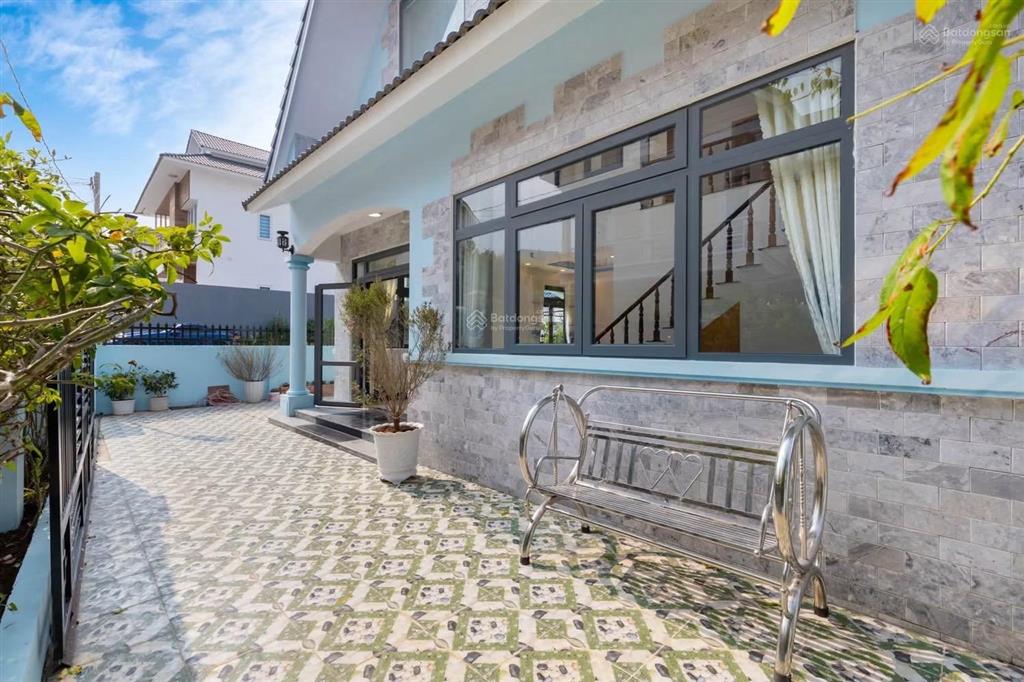 Bán căn nhà hẻm nam hồ  đà lạt giá tốt