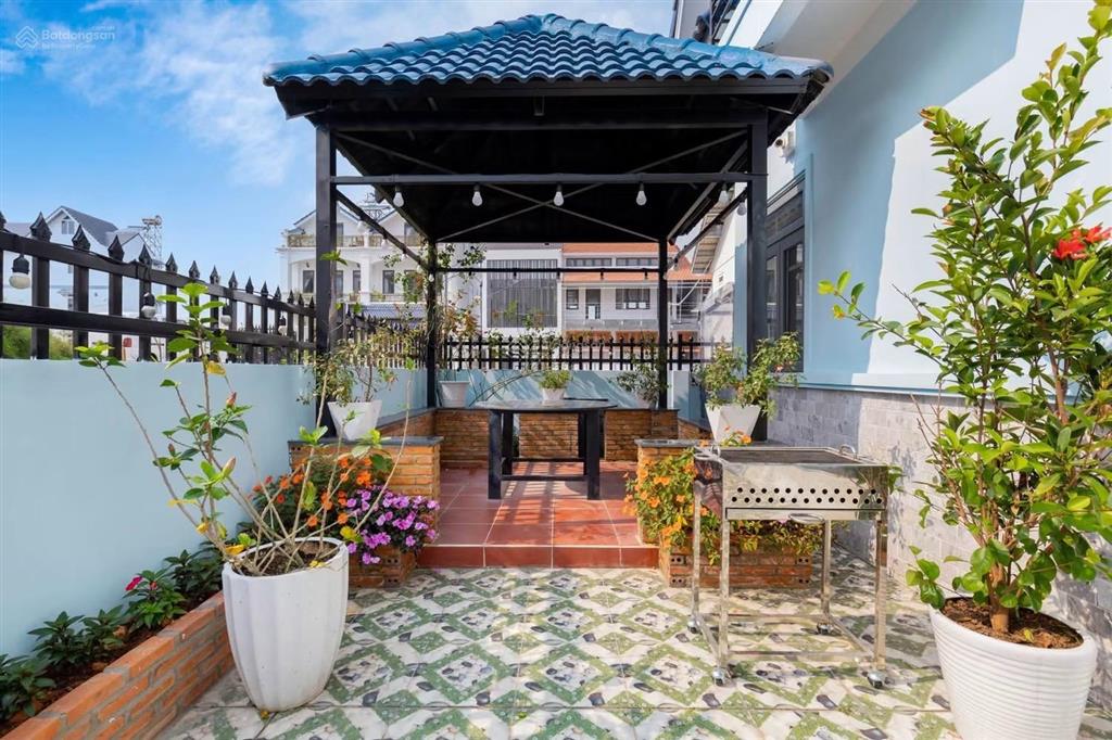 Bán căn nhà hẻm nam hồ  đà lạt giá tốt