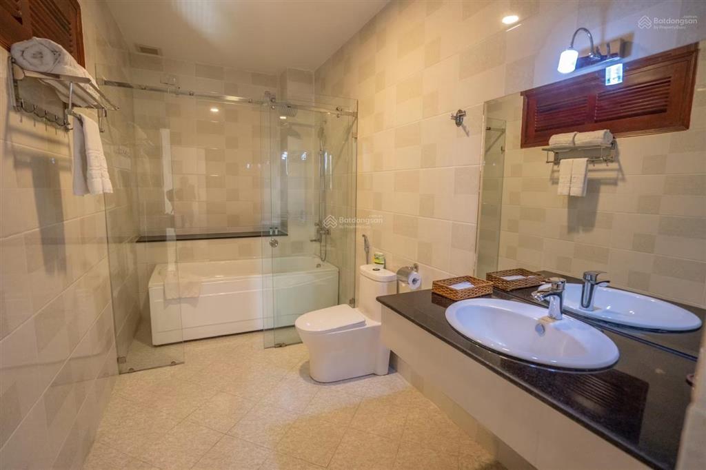 Sở hữu khách sạn nằm ngay trung tâm đà lạt đang kinh doanh tốt