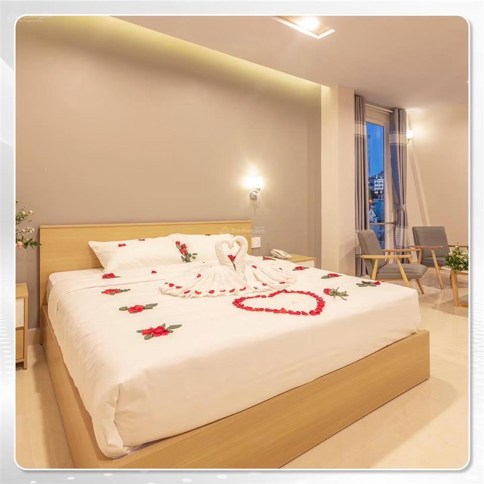 Sở hữu khách sạn nằm ngay trung tâm đà lạt đang kinh doanh tốt