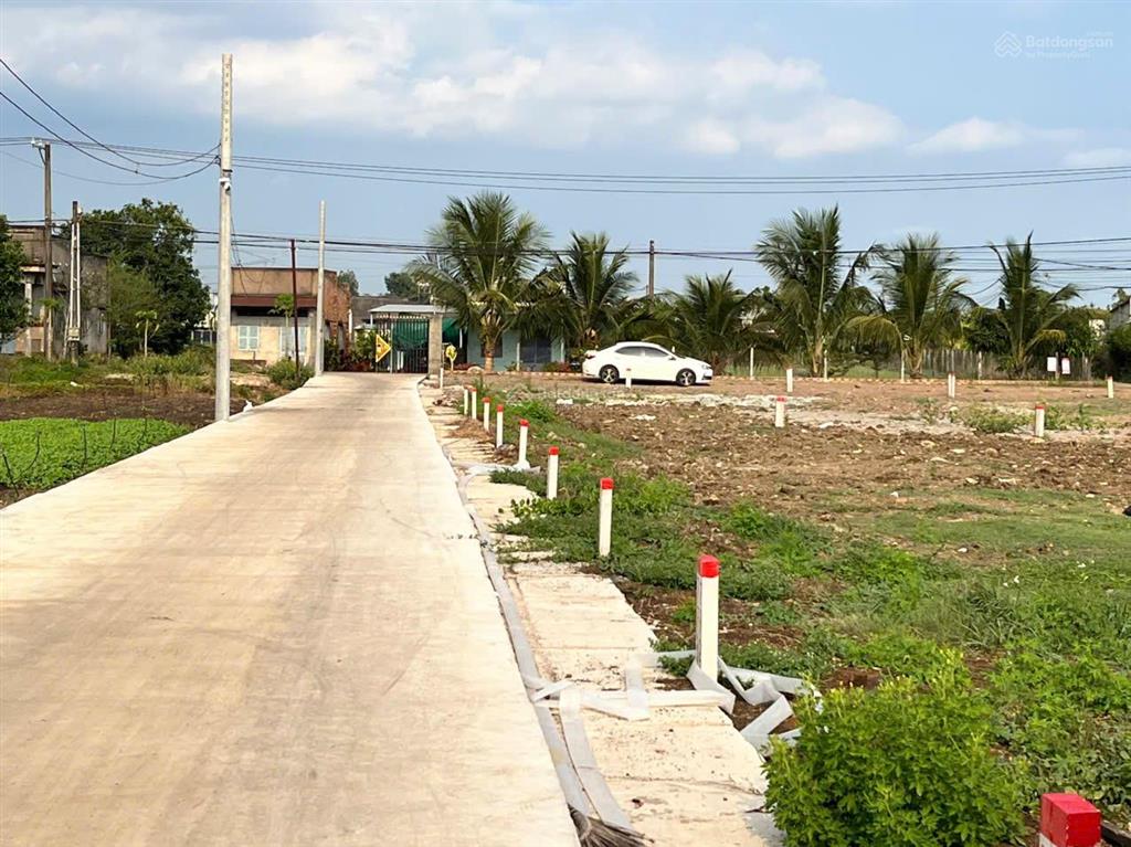 Hot! bán miếng đất thổ cư vuông vức, gần quốc lộ 1a, trường, chợ tại xuân phú, xuân lộc, đồng nai