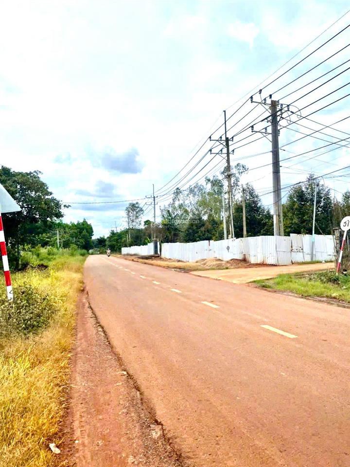 Bán đất hai mặt tiền đường bê tông tại xuân tâm, cách đường nhựa 200m, đất thổ cư toàn bộ, giá tốt