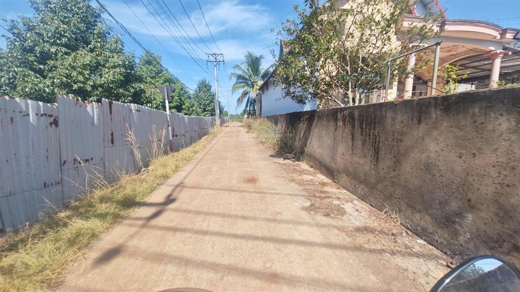 Bán đất hai mặt tiền đường bê tông tại xuân tâm, cách đường nhựa 200m, đất thổ cư toàn bộ, giá tốt