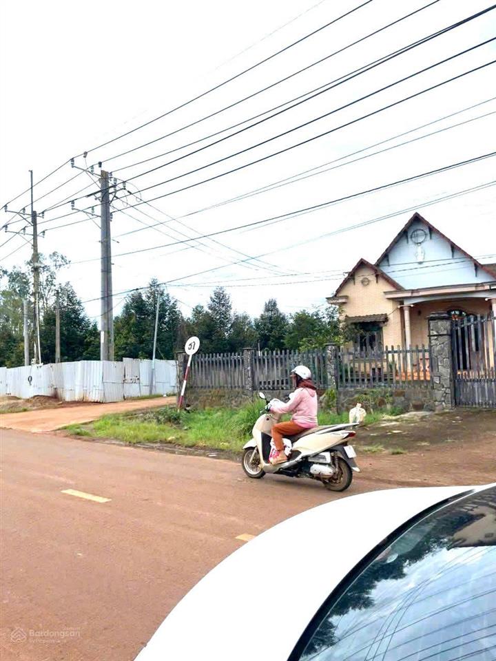 Bán đất hai mặt tiền đường bê tông tại xuân tâm, cách đường nhựa 200m, đất thổ cư toàn bộ, giá tốt