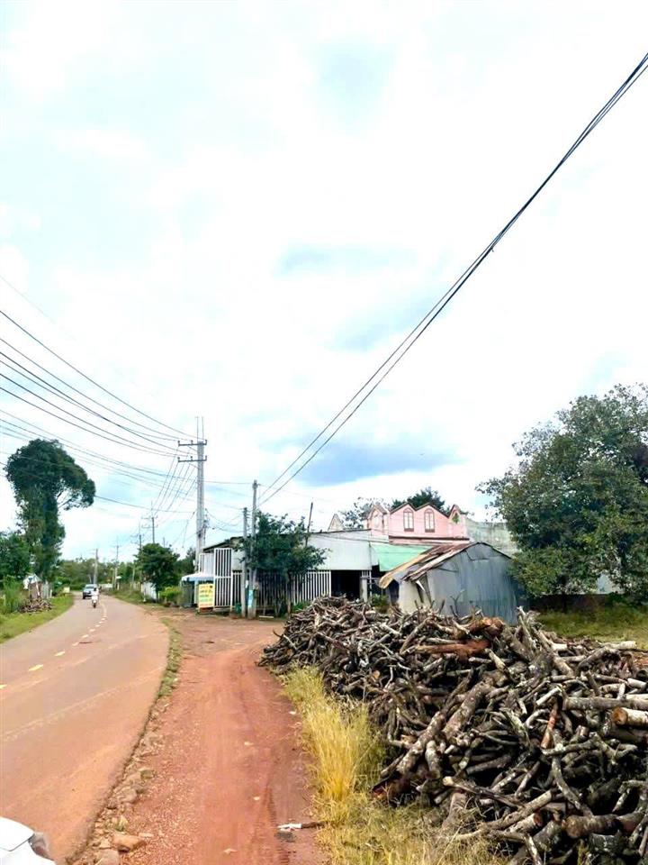 Bán đất hai mặt tiền đường bê tông tại xuân tâm, cách đường nhựa 200m, đất thổ cư toàn bộ, giá tốt