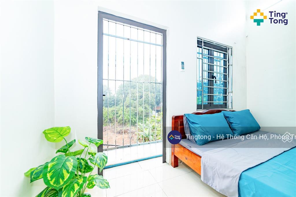 Tingtong 143  gác xép ban công rộng thoáng  ngay ngã tư vạn phúc ở được ngay, thang bộ vskk