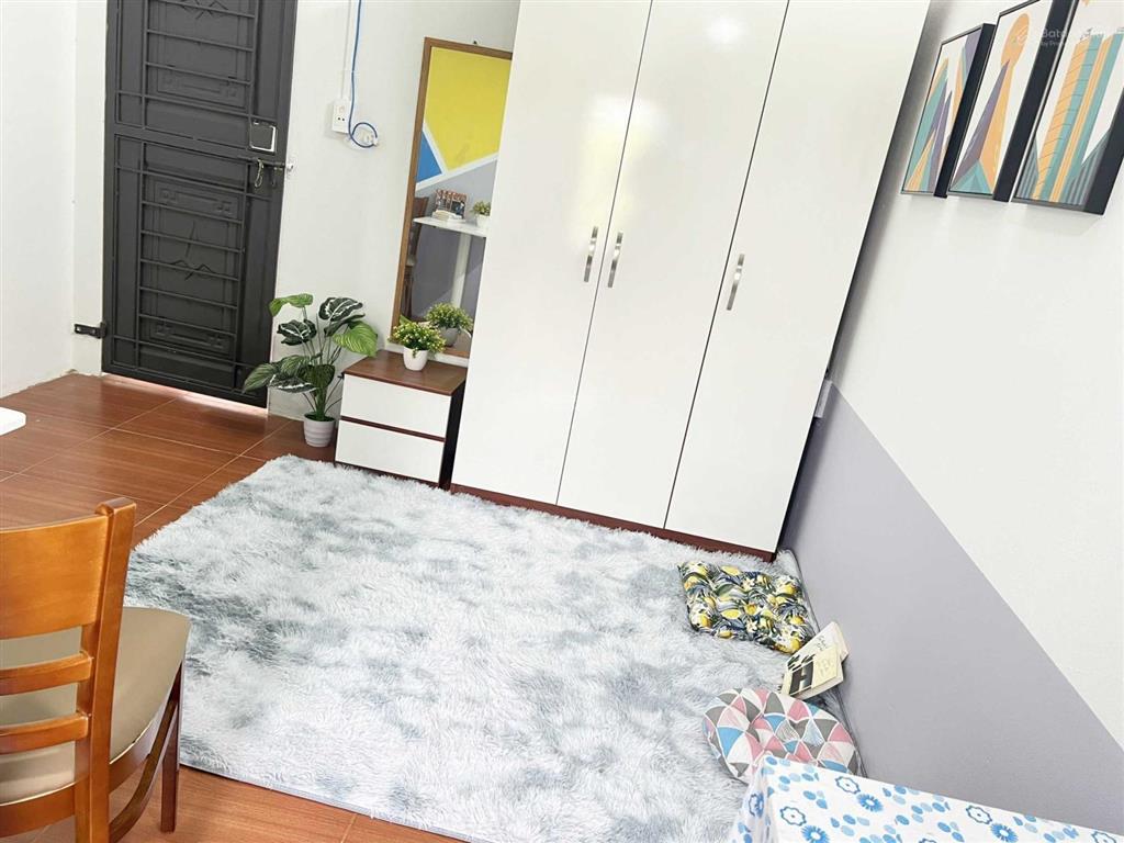 Tingtong 144  còn 1 phòng đơn gác xép chỉ 2tr950 ngay ngã tư vạn phúc, quang trung