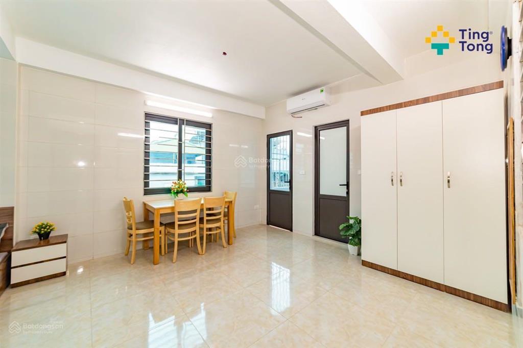 Tingtong 118  ch studio có ban công  đối diện dolphin plaza ngay ngã tư trần bình