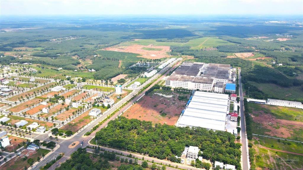 Bán gấp cặp đất 10m x 20m  thổ cư 100%  ở đường quốc lộ 14  đối diện khách sạn 68