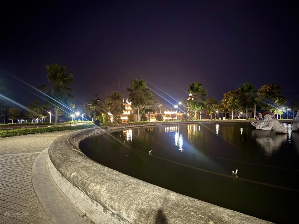 Lô đất 100m2 sau lưng chợ đêm  hẻm thông công viên 2,1ha  có ngân hàng hỗ trợ