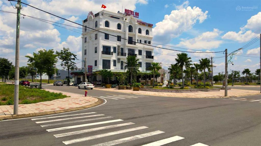 Lô đất 100m2 sau lưng chợ đêm  hẻm thông công viên 2,1ha  có ngân hàng hỗ trợ