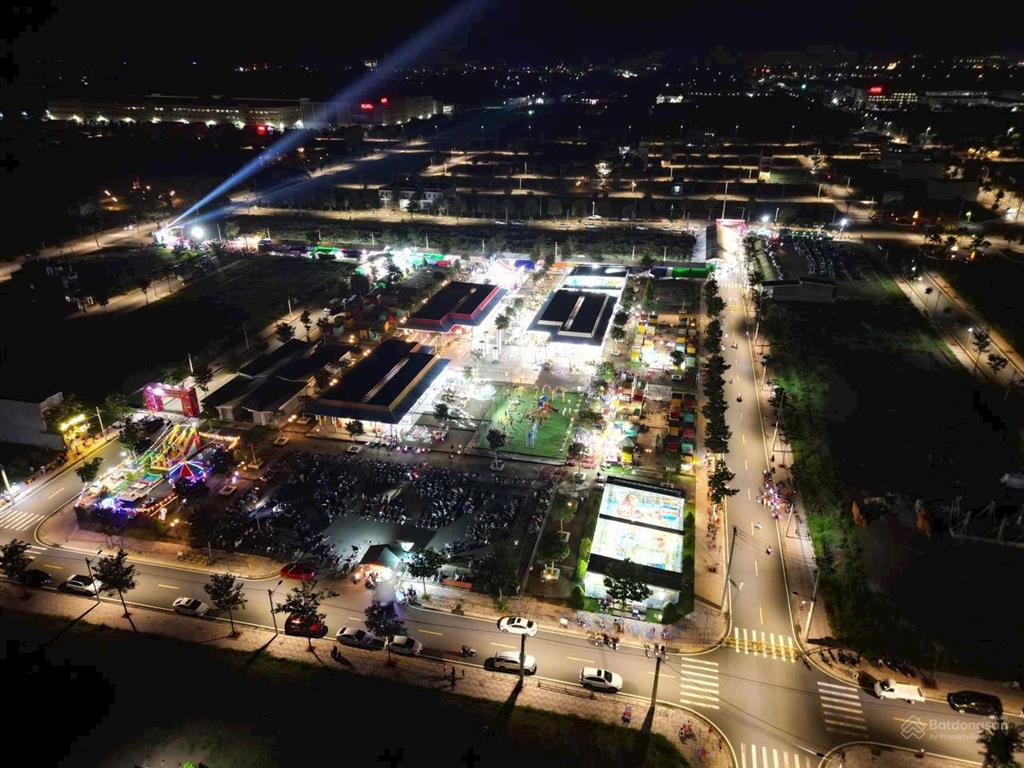 Lô đất 100m2 sau lưng chợ đêm  hẻm thông công viên 2,1ha  có ngân hàng hỗ trợ