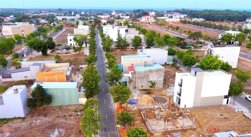 Ngộp bank mua 1 tỷ bán 820 triệu sau lưng trung tâm thương mại 2.8ha