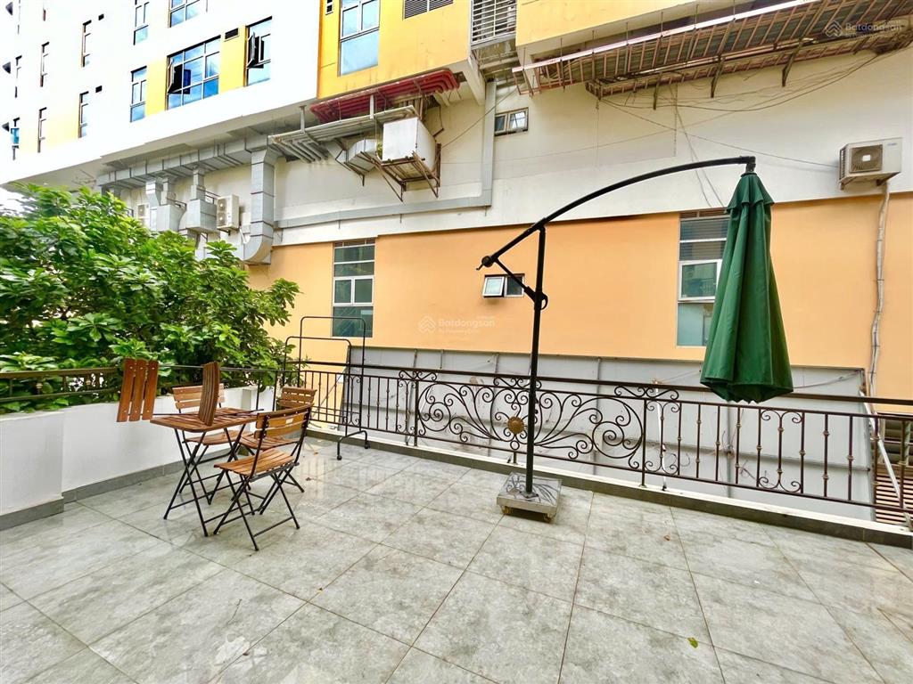 Tingtong 106  ccmn 2 phòng ngủ 1 khách siêu rộng  ô tô đỗ cửa khu vực tây hồ