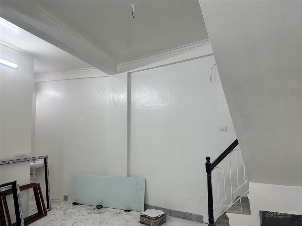 Cho thuê nhà riêng 4 tầng chính chủ phố cửa đông