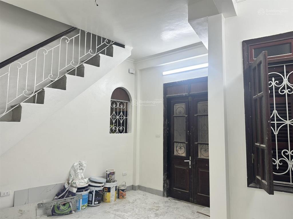 Cho thuê nhà riêng 4 tầng chính chủ phố cửa đông