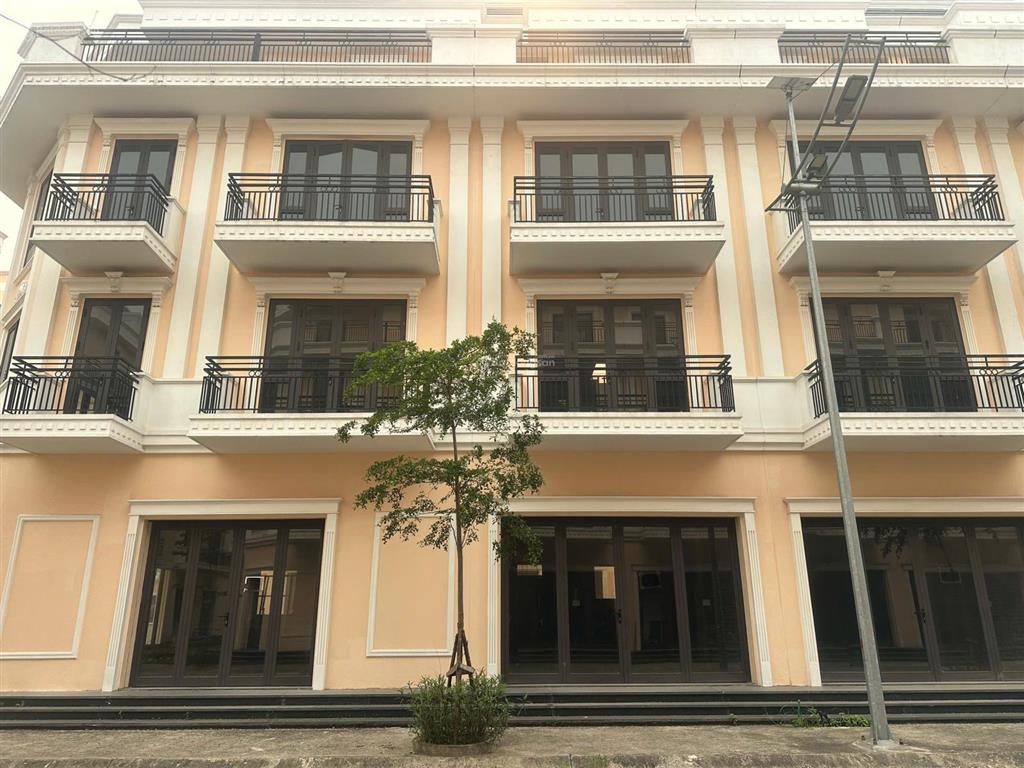 Shophouse giá gốc chủ đầu tư, mua là lời ngay.  0345 837 ***