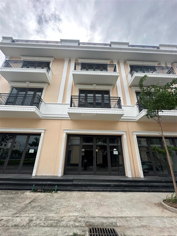 Shophouse 4 tầng vị trí siêu đẹp tại vsip từ sơn