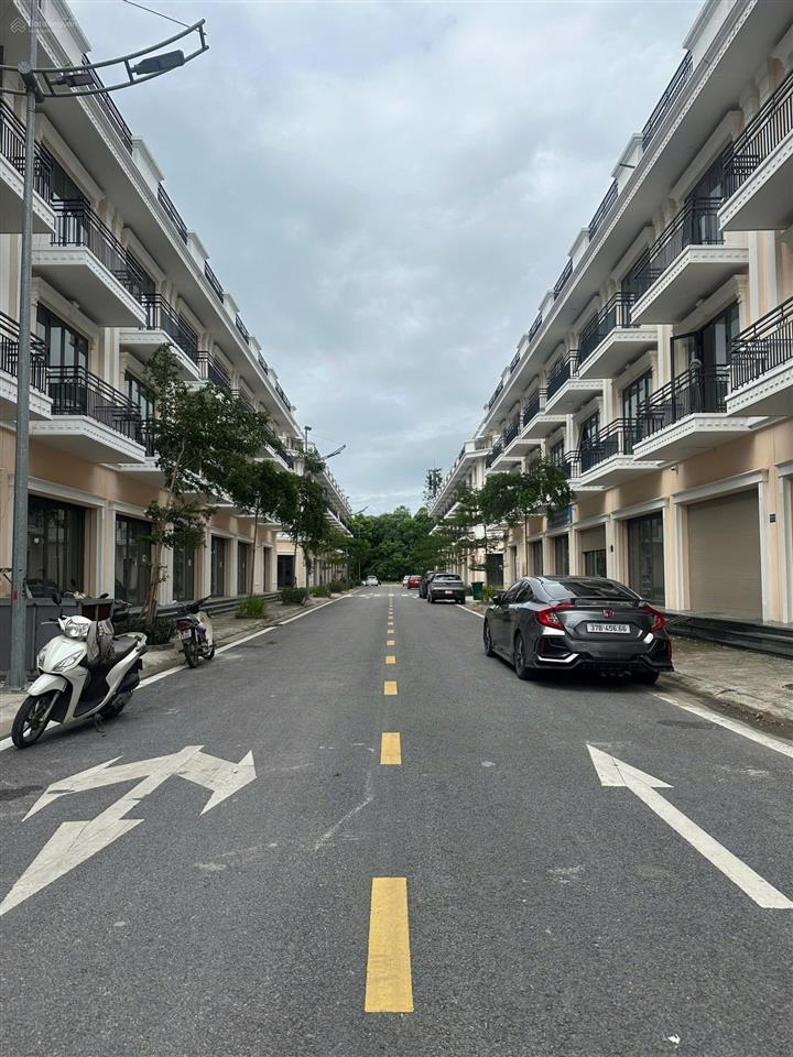 Shophouse 4 tầng vị trí siêu đẹp tại vsip từ sơn
