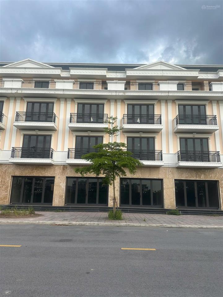 Shophouse 4 tầng vị trí siêu đẹp tại vsip từ sơn