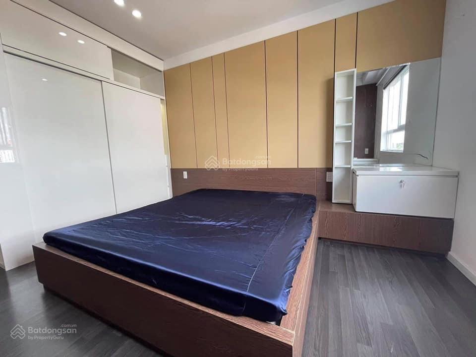 Cho thuê căn hộ ct3 vcn ph, căn góc diện tích 70m2, có ban công gồm 2 pn. 1wc giá 12tr. 0902 588 ***