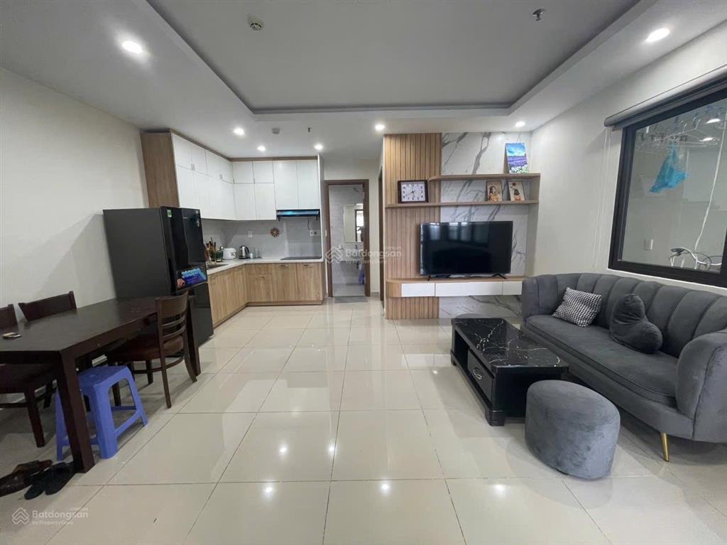 Bán nhanh căn góc 2pn.2wc. full nt. giá 3.1 tỷ.dt66m2. hướng đông nam.  0902 588 *** thanh.