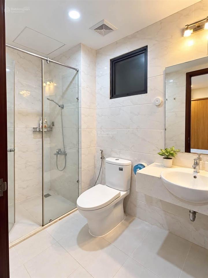 Cho thuê căn hộ ct2 phước hải view thoáng mát
tiện ích xung quanh đầy đủ.dt 70m2. 2pn.2wc,full nt.