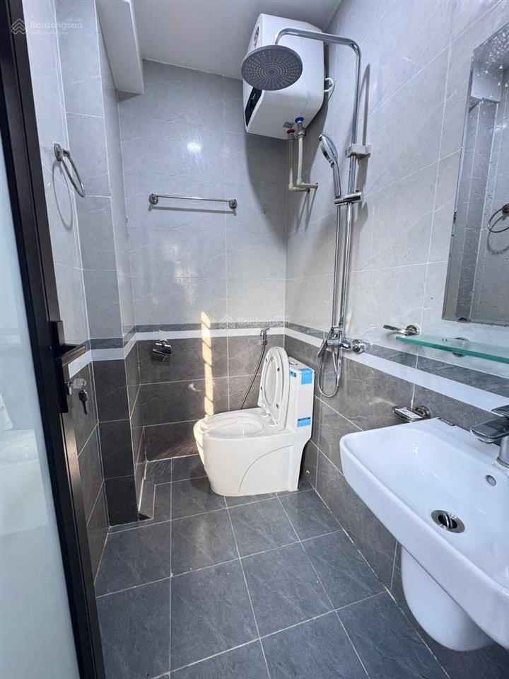 Cho thuê ccmn  mới xây, tại hoàng hoa thám  full nội thất mới 100%, xách vali vào ở ngay