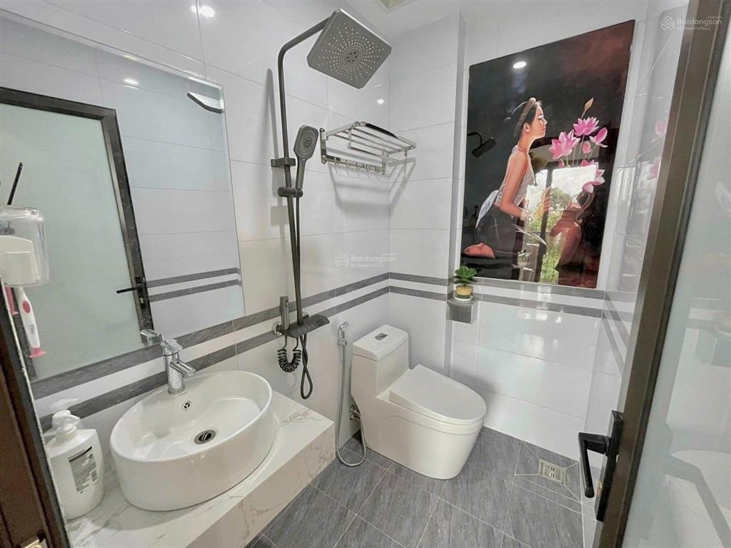 Em chính chủ bán ccmn  3pn  65m2 tại phạm văn đồng  không gian thoáng sáng