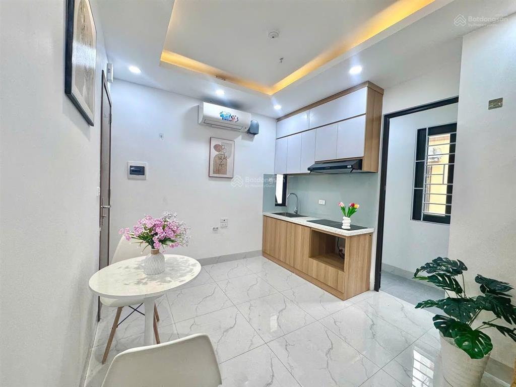 Cho thuê ccmn  mới xây xong  tại hoàng hoa thám  full nội thất