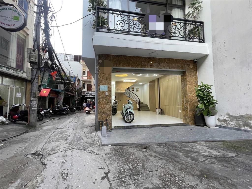 Cho thuê nhà 5 tầng tại đê la thành  nội thất đầy đủ vào ở ngay, ô tô đỗ cửa