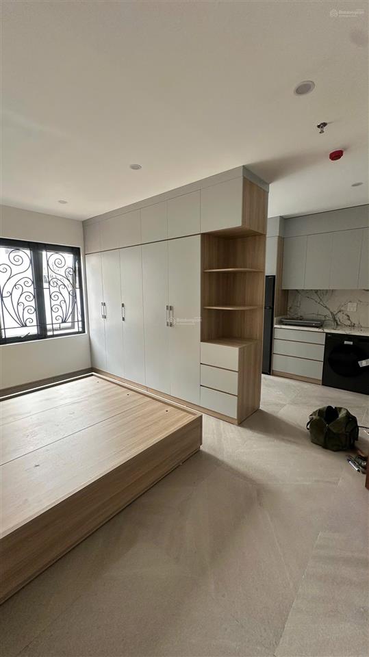 Cho thuê cc, 1n1k 50m2, 8 triệu, tại phố phùng chí kiên,quan hoa,cầu giấy,ban công, ô tô đỗ cửa