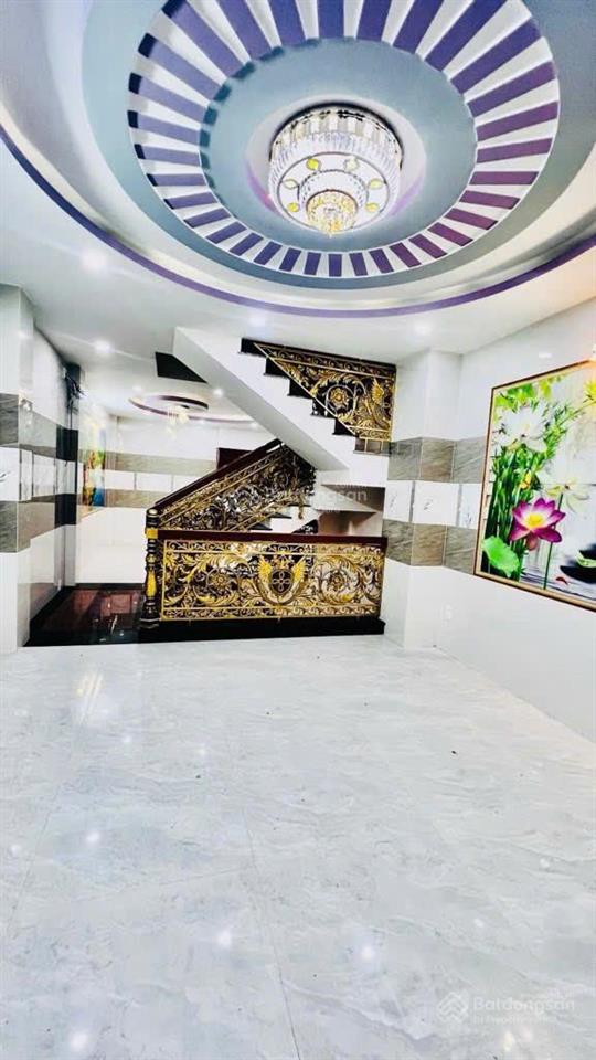 Nhà đúc 1 lầu dt 4x15 vuông đẹp  mặt tiền nguyễn văn công, p3  chỉ 10.5 tỷ  đang cho thuê 23tr