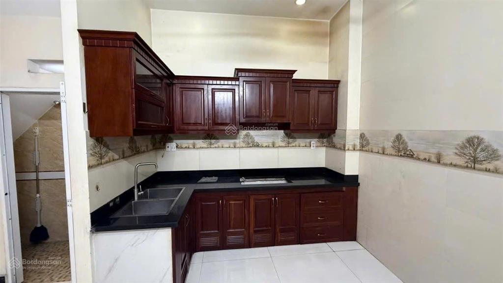 Nhà 5 tầng dt 4x17 đang cho thuê 25tr, căn góc mặt tiền đường số 1 rất sầm uất, 9 tỷ 8