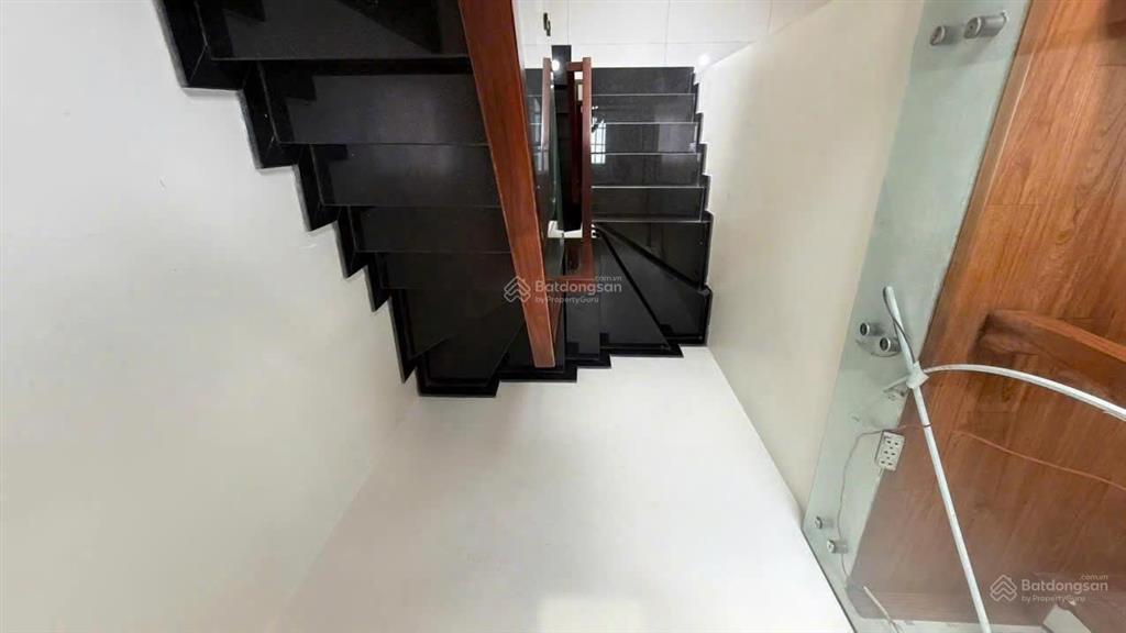 Nhà 5 tầng dt 4x17 đang cho thuê 25tr, căn góc mặt tiền đường số 1 rất sầm uất, 9 tỷ 8