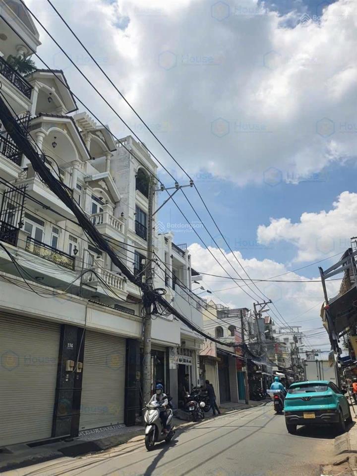 Đối diện lotte, mặt tiền nguyễn văn lượng khúc sung nhất, nhà 4 tầng dt 4.2x11, đct 25tr, 10.5 tỷ