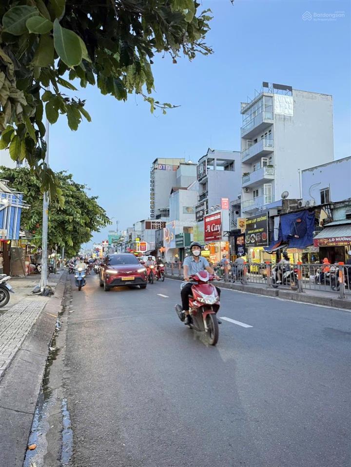 Nhà chính chủ mt phan văn trị ngay khu cityland  trệt lửng trên 71m2 đất  chỉ 8 tỷ 900 triệu